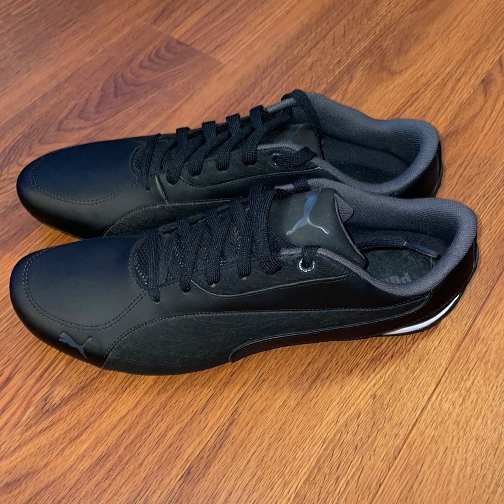 NEW Mens puma shoes